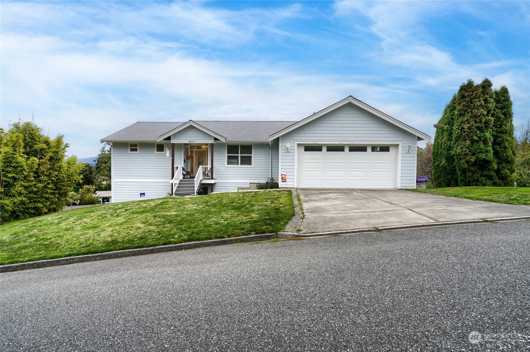 Property Photo:  4111 R Avenue  WA 98221 