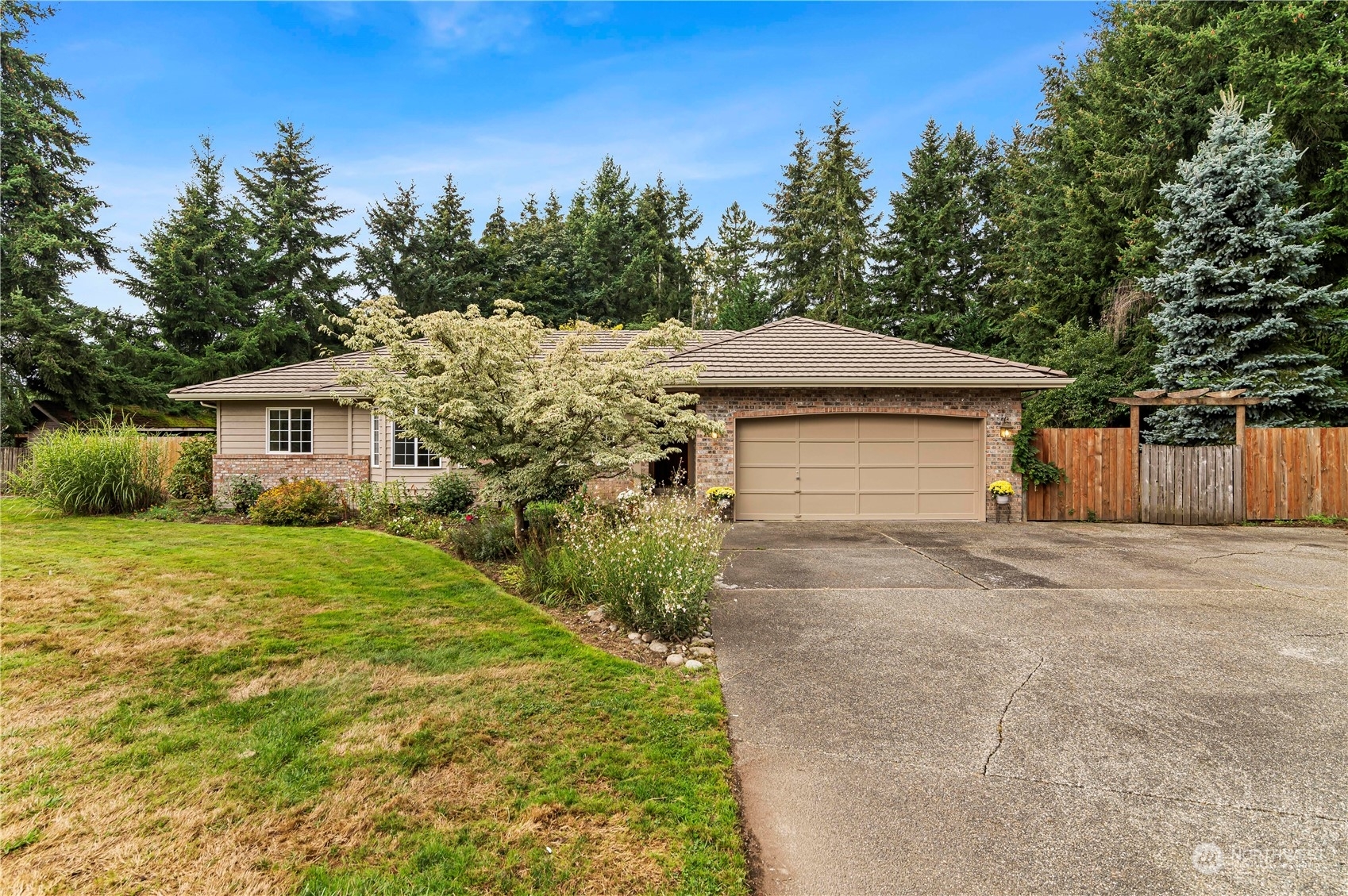 Property Photo: 12420 56th Avenue NE WA 98271