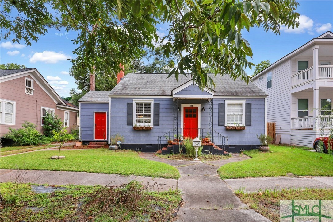 Property Photo:  1204 E 41st Street  GA 31404 