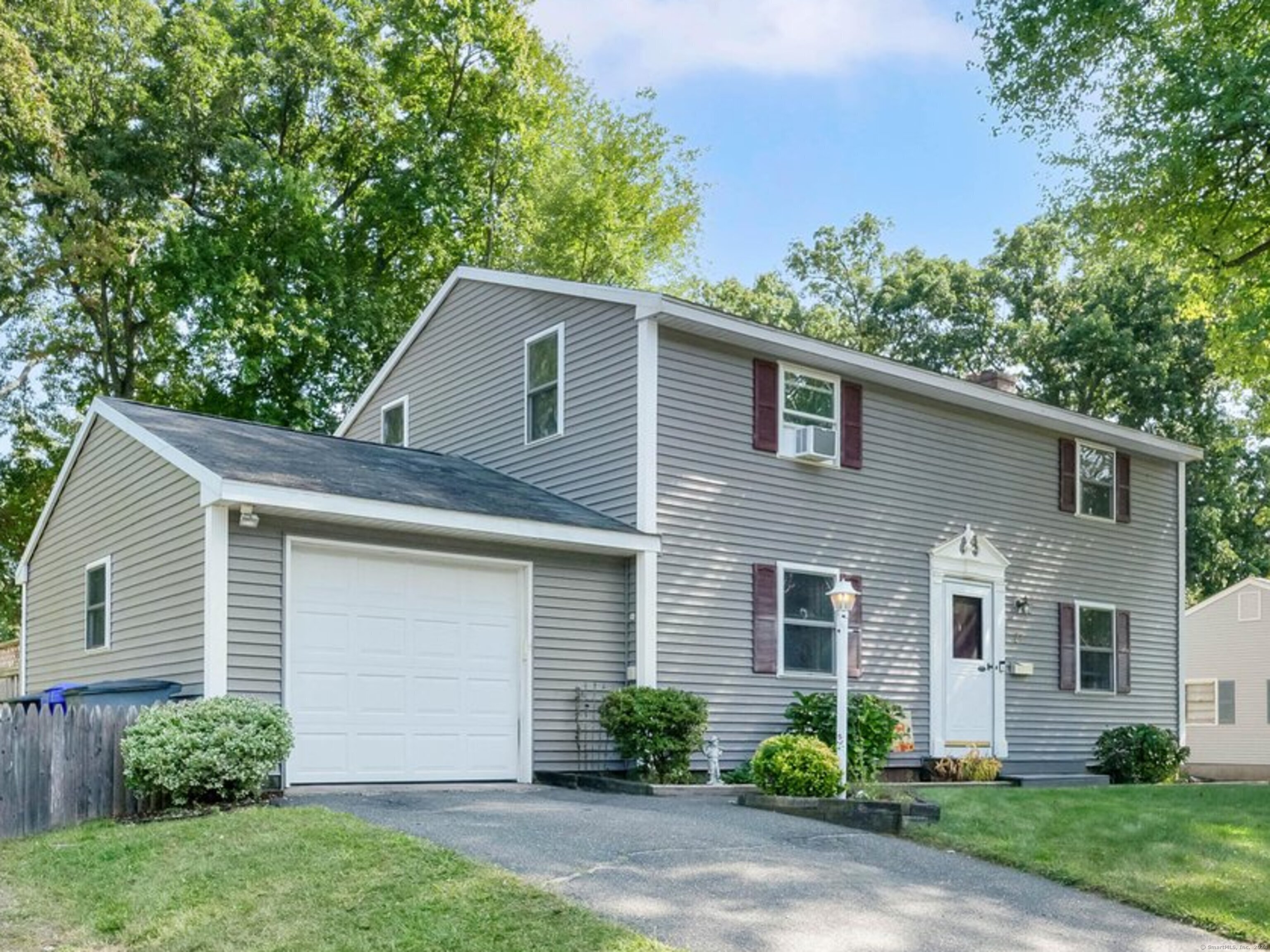 Property Photo: 27 Standish Street CT 06082