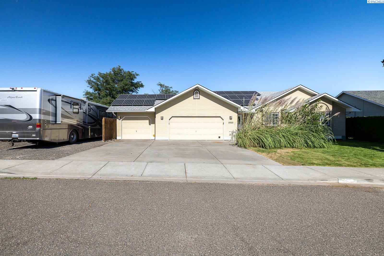 Property Photo:  2122 W 8th Pl  WA 99336 