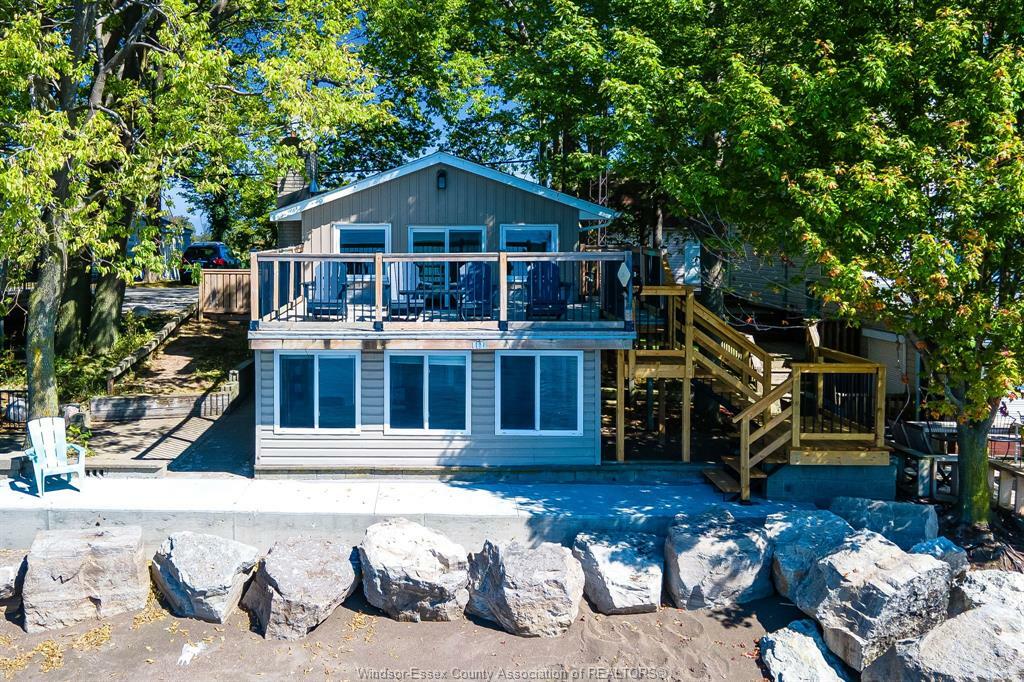 Photo de la propriété:  1028 Point Pelee Drive  ON N8H 3V4 