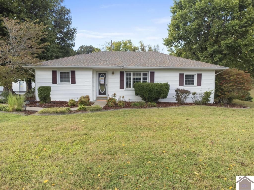 Property Photo: 916 Darnell Road KY 42025