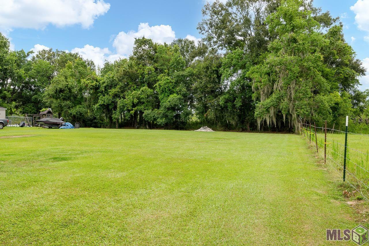 Property Photo:  45070 Fontenot Rd  LA 70774 