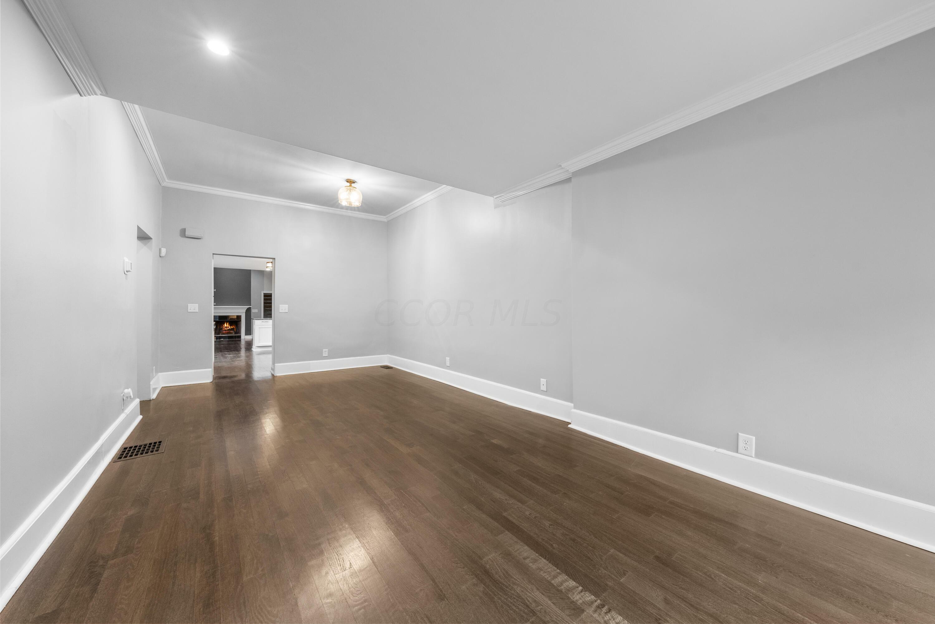 Property Photo:  922 S Third Street  OH 43206 