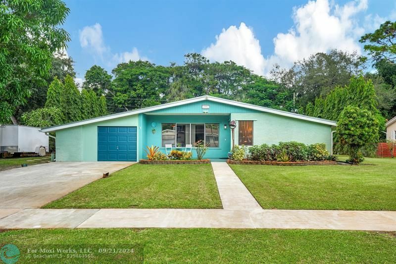 Property Photo:  2991 SW 21st Ct  FL 33312 