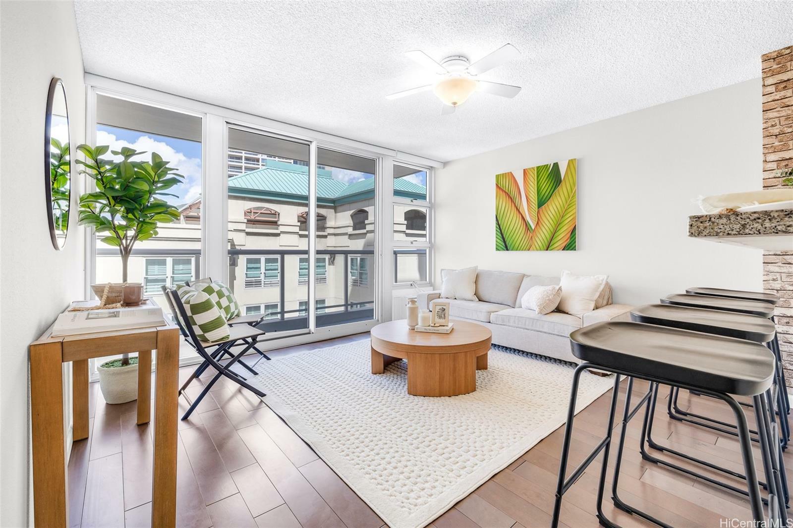 Property Photo:  1315 Kalakaua Avenue 1707  HI 96826 