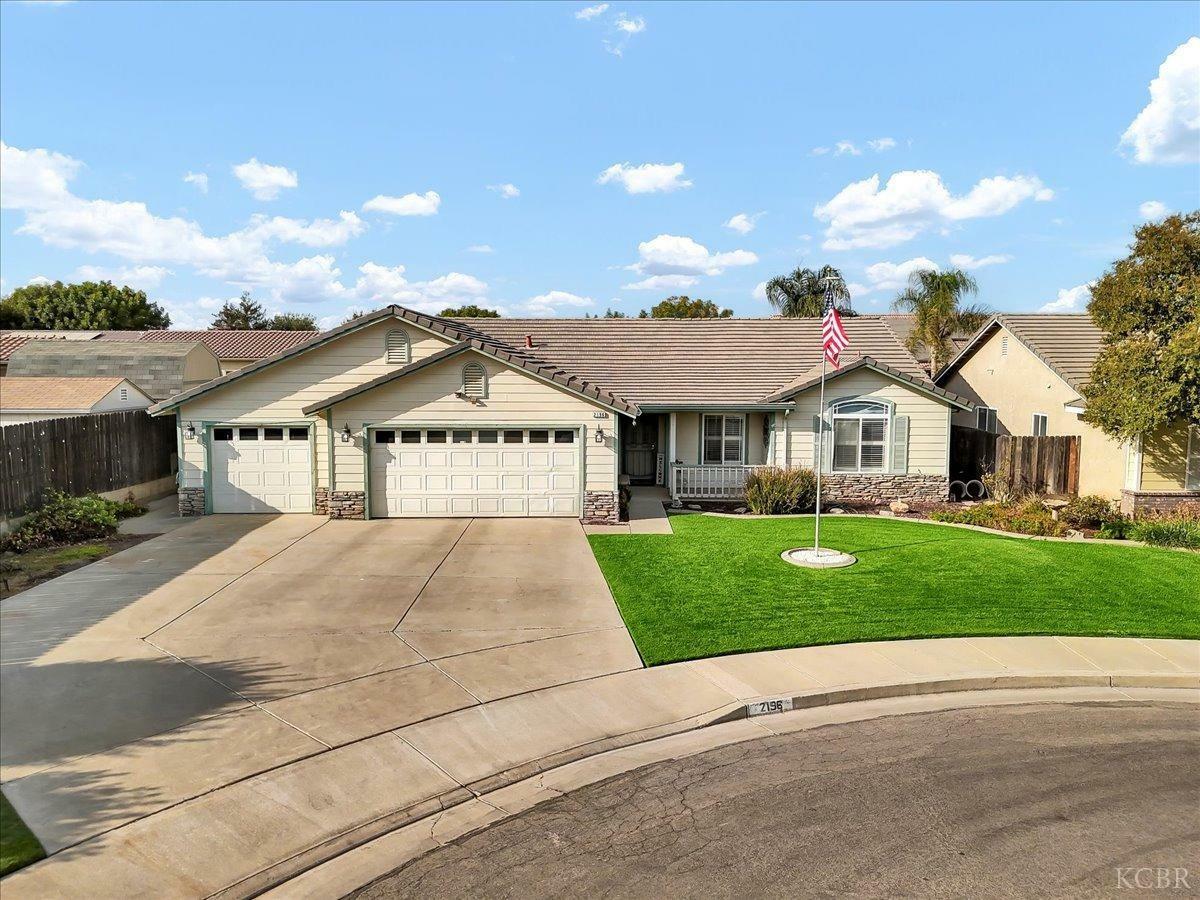 Property Photo:  2196 Franklin Way  CA 93230 