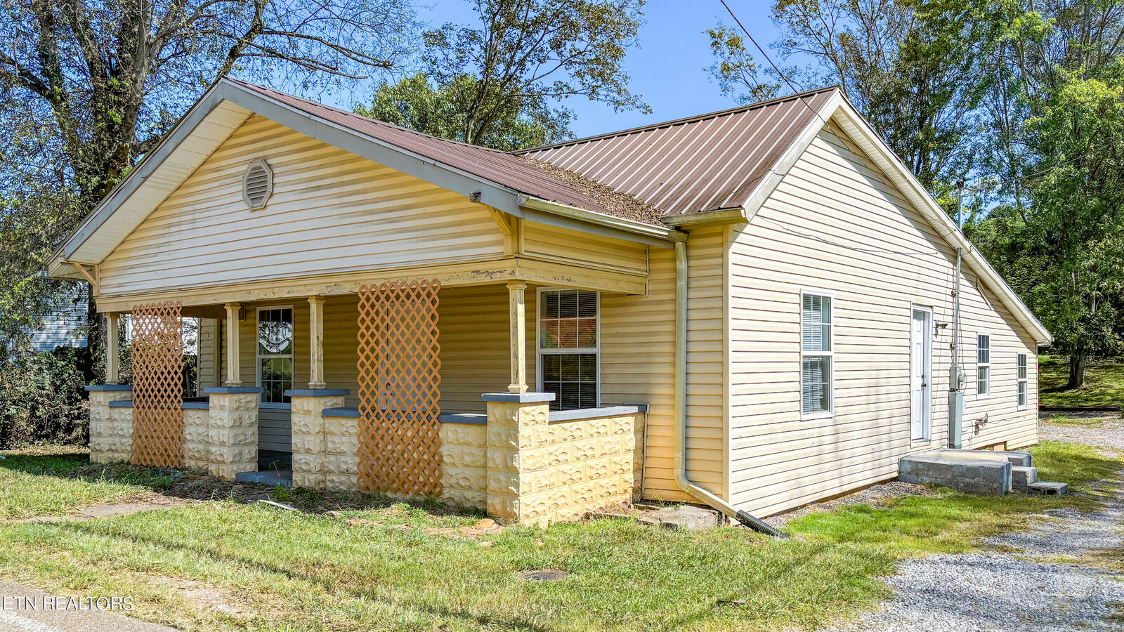 Property Photo: 2624 Sevier Ave TN 37920