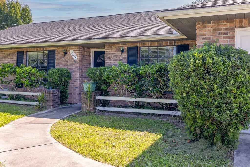 Property Photo:  1013 Matterhorn Street  FL 32725 