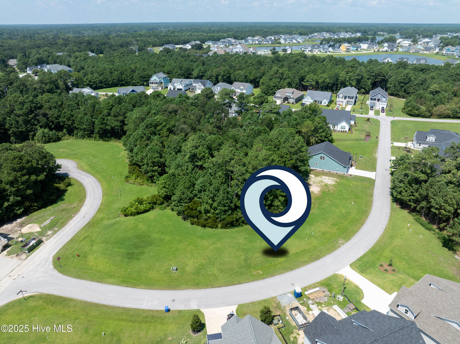 Property Photo:  808 Sweetgrass Street  NC 28445 