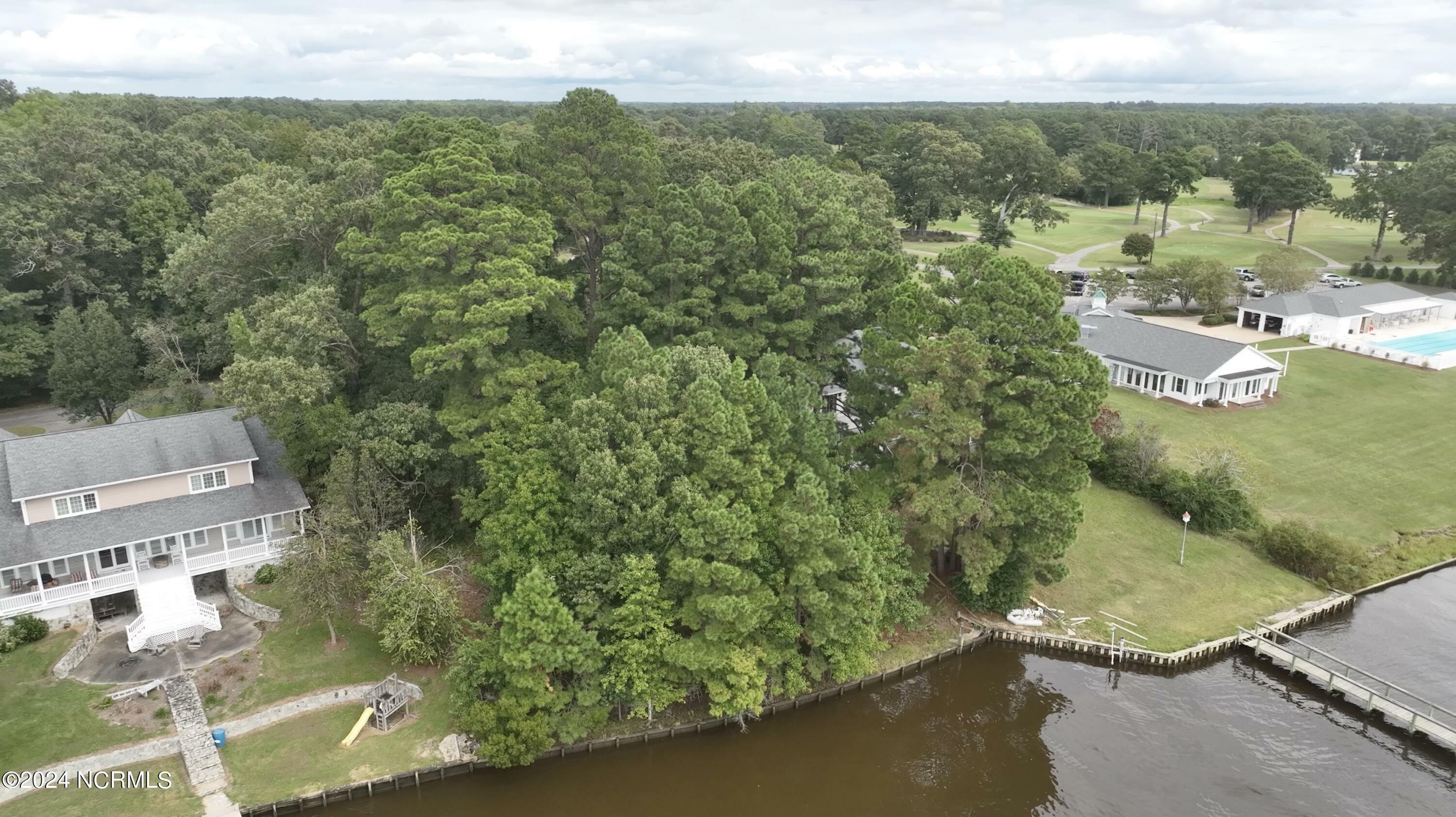 Property Photo:  1107 W Sound Shore Drive  NC 27932 