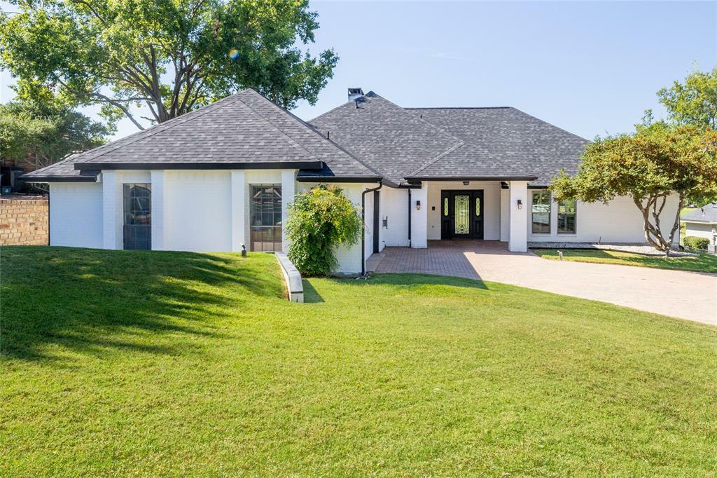 Property Photo:  301 Hill Lane  TX 76262 