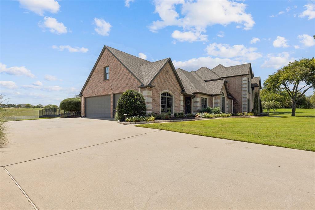 Property Photo:  9909 Tantarra Drive  TX 76028 