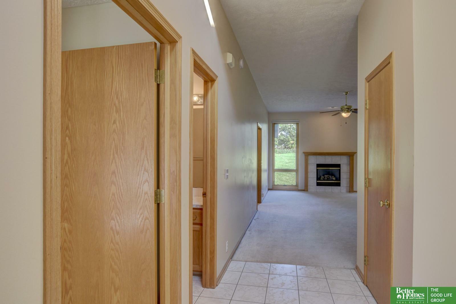 Property Photo:  11610 Ridgeview Circle  NE 68133 