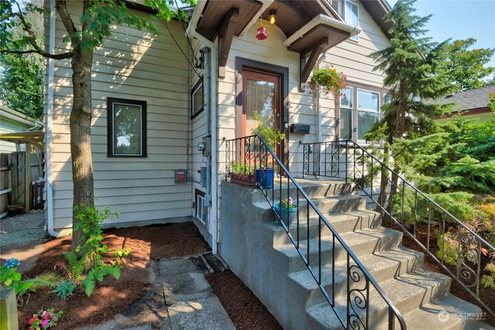 Property Photo: 7522 16th Avenue NW WA 98117