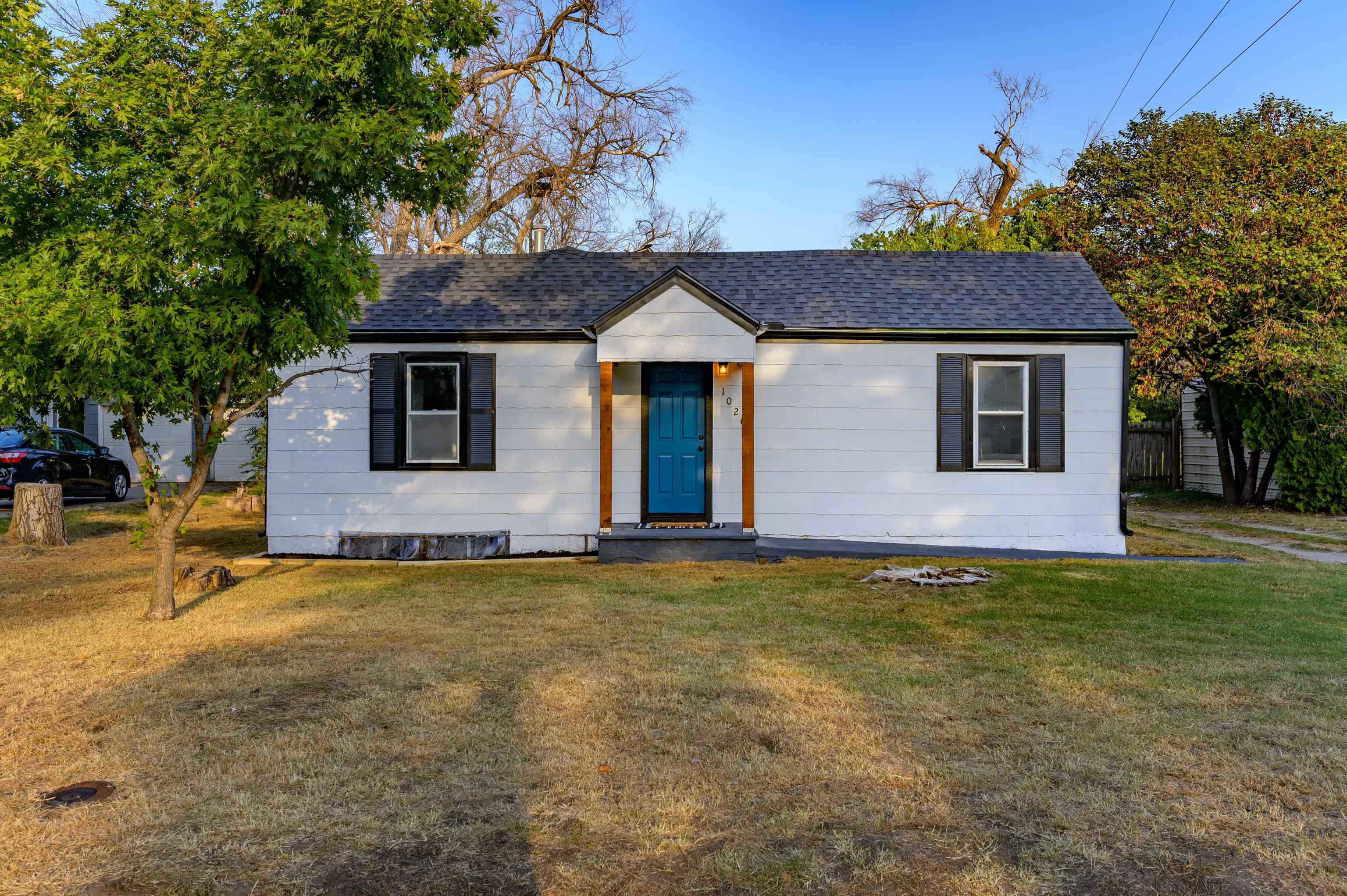 Property Photo:  1026 N Saint Paul St  KS 67203-4764 