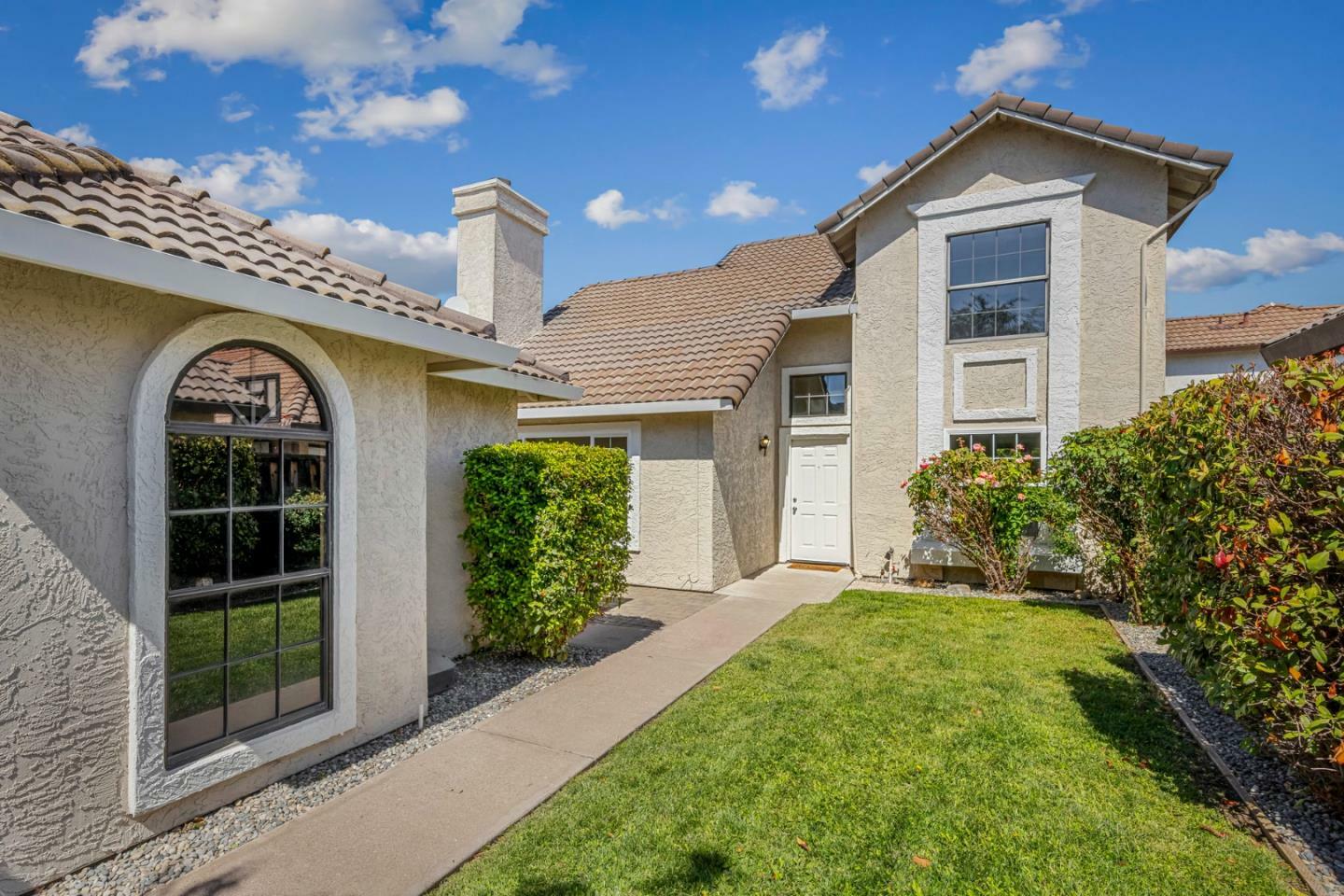 Property Photo:  1139 Del Oro Way  CA 95020 