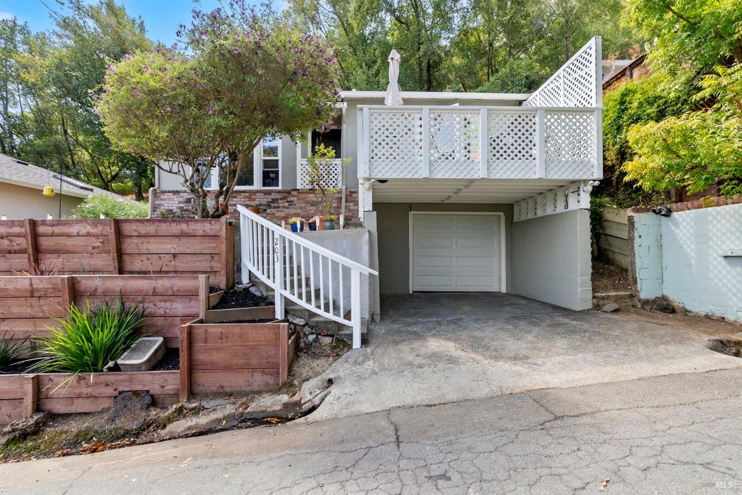 Property Photo:  203 Coleman Drive  CA 94901 