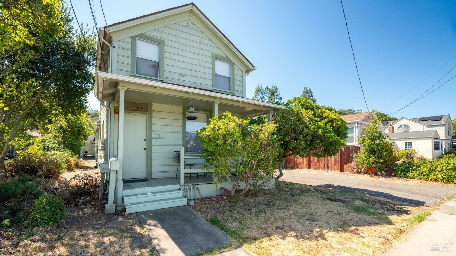 Property Photo:  521 Baker Street  CA 94952 