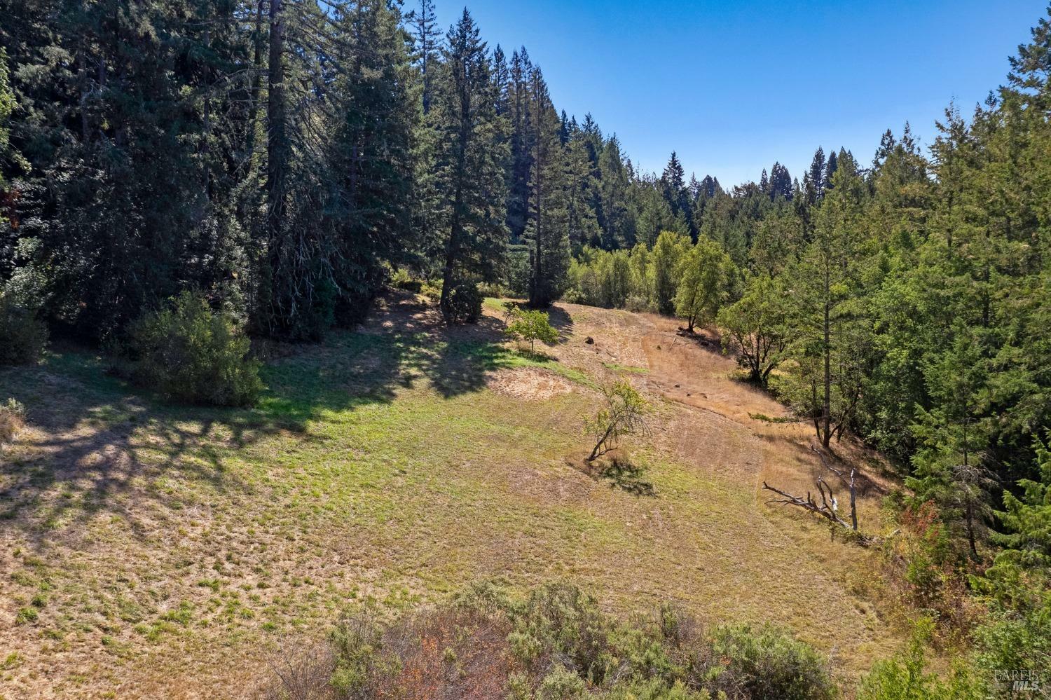 Property Photo:  2028 Sota Way  CA 95472 