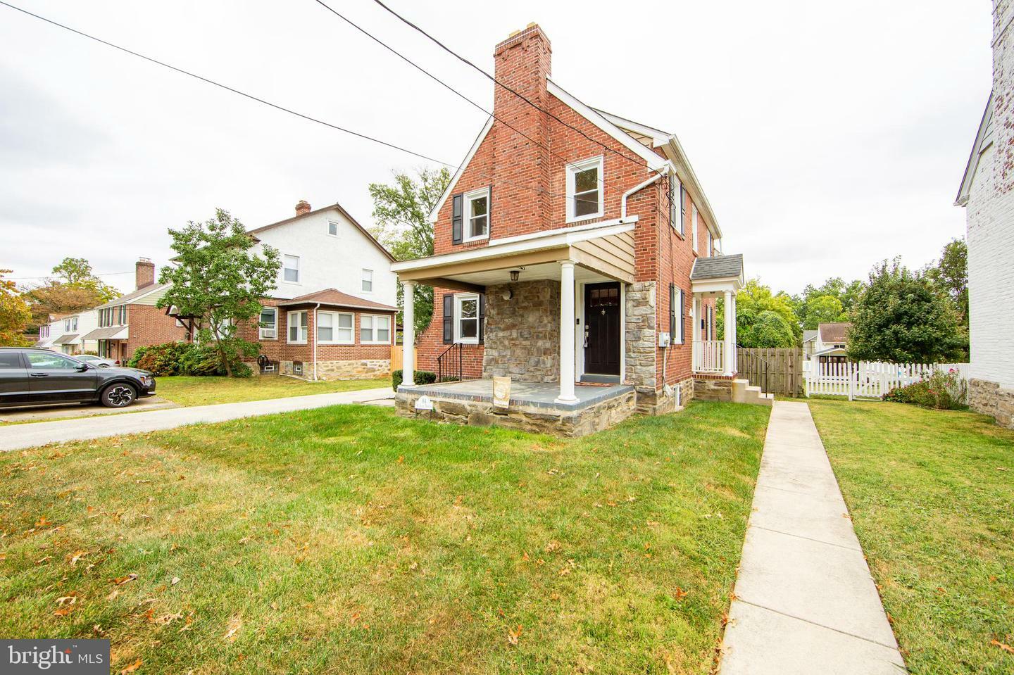 Property Photo:  164 W Essex Avenue  PA 19050 