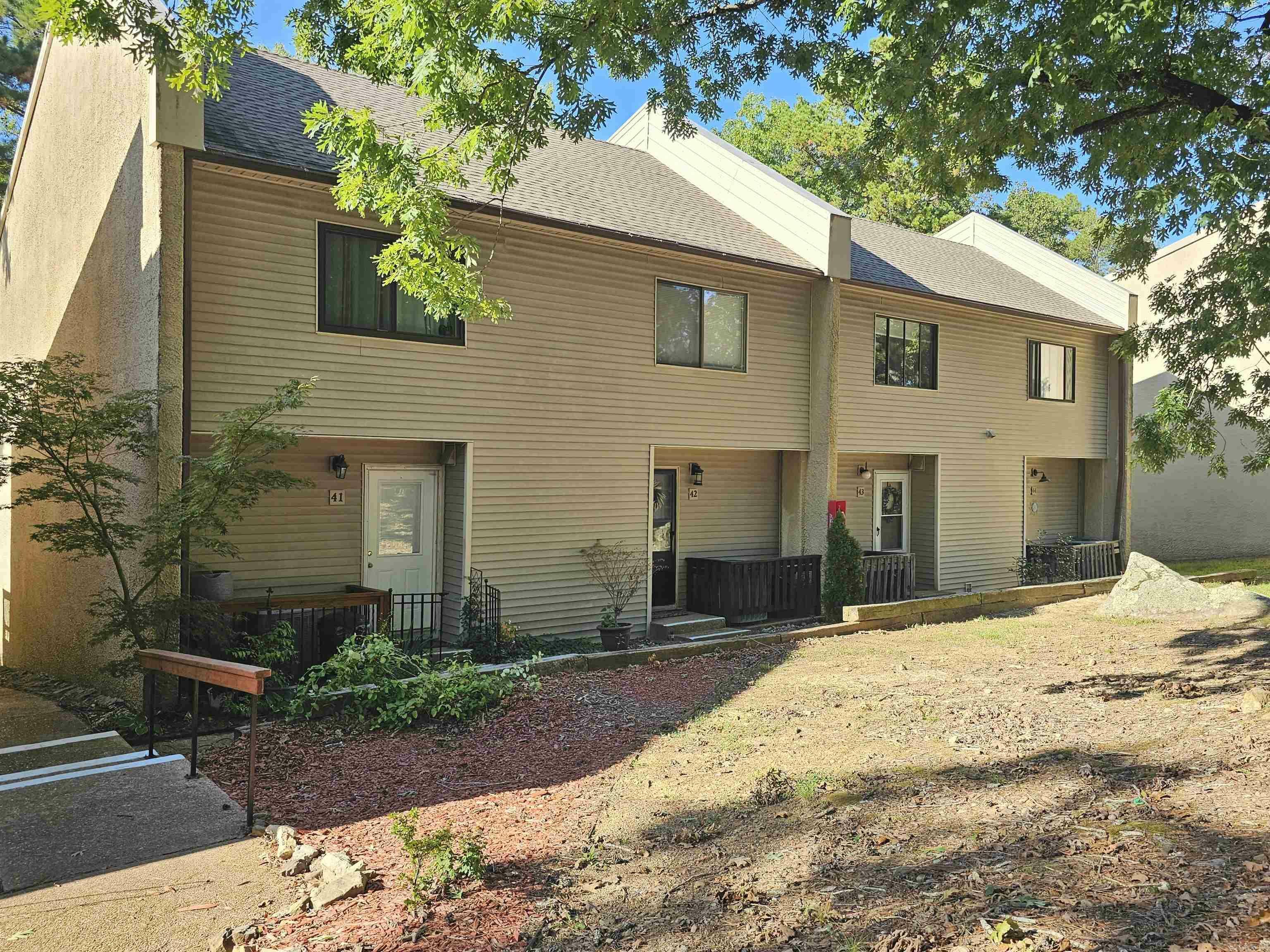 Property Photo: 104 Chelsea Drive Apt. #43 AR 72088