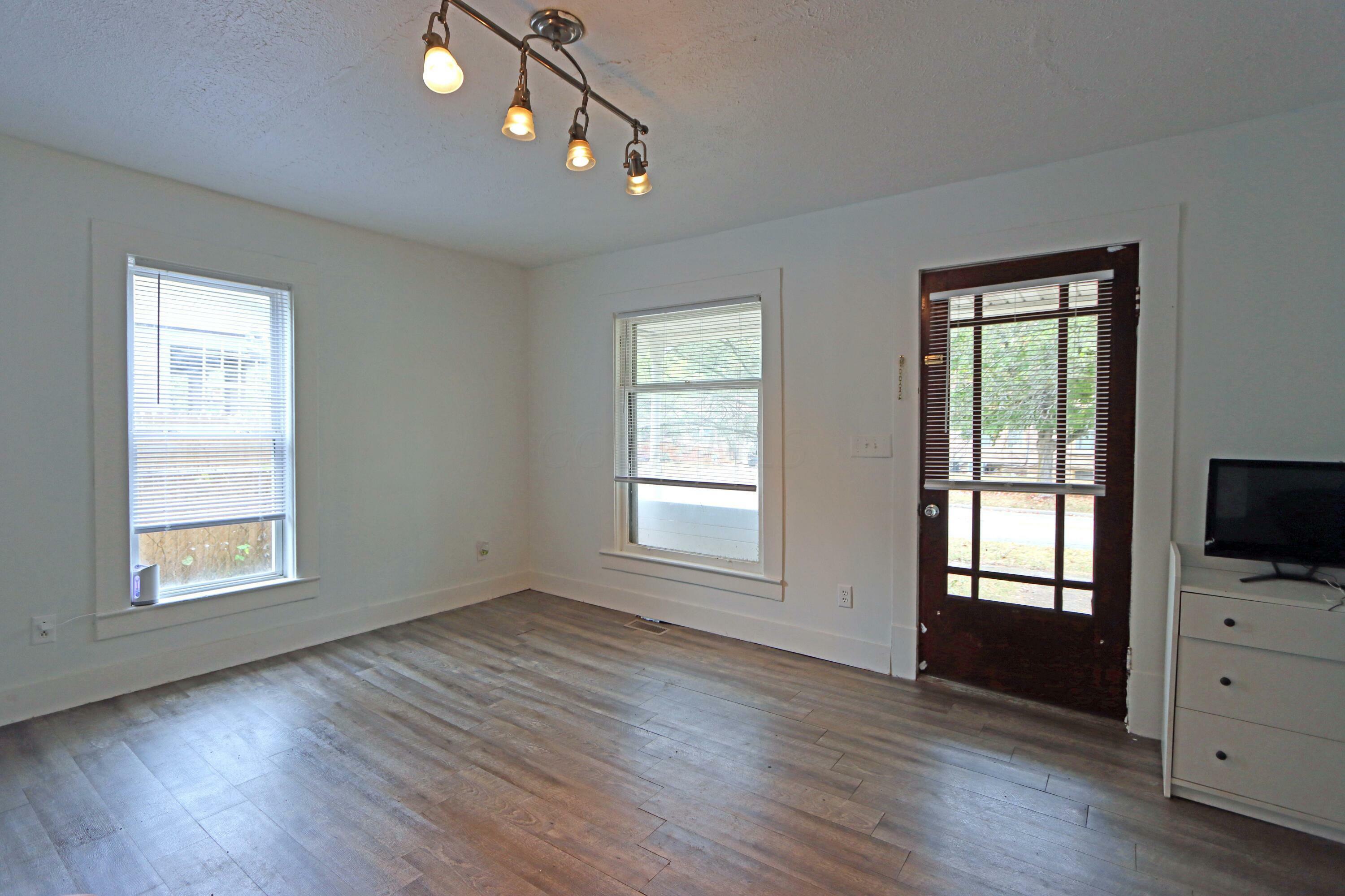 Property Photo:  301 W Marion Street  OH 43338 