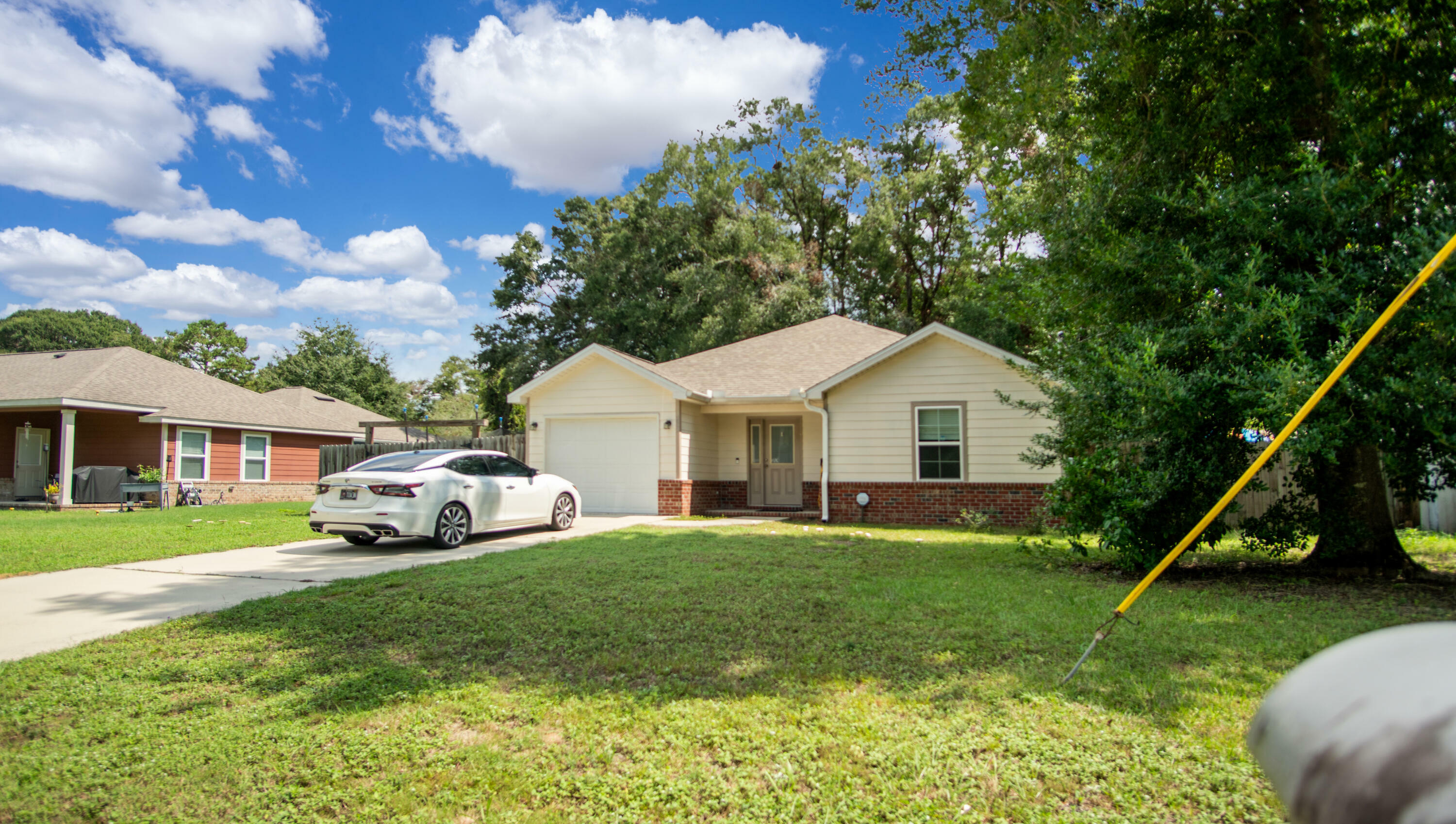 Property Photo:  285 Holland Street  FL 32536 