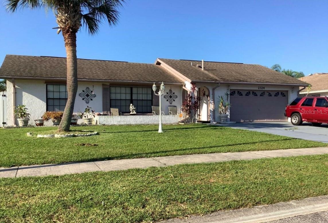 Property Photo:  2324 Bay Leaf Drive  FL 32837 