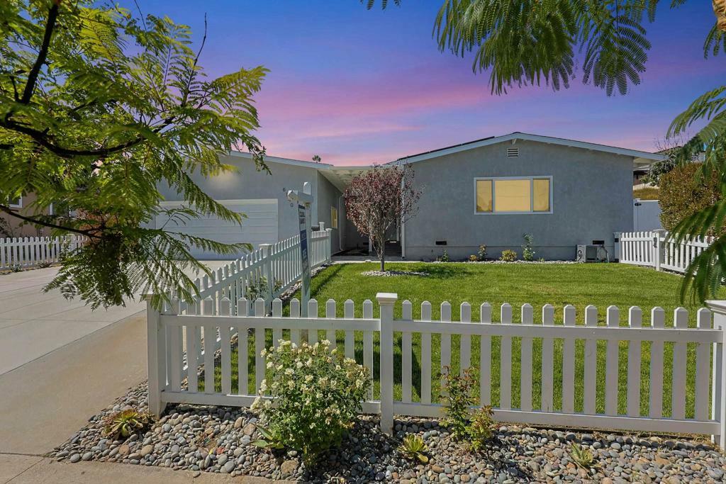 Property Photo:  6140 Samuel Street  CA 91942 