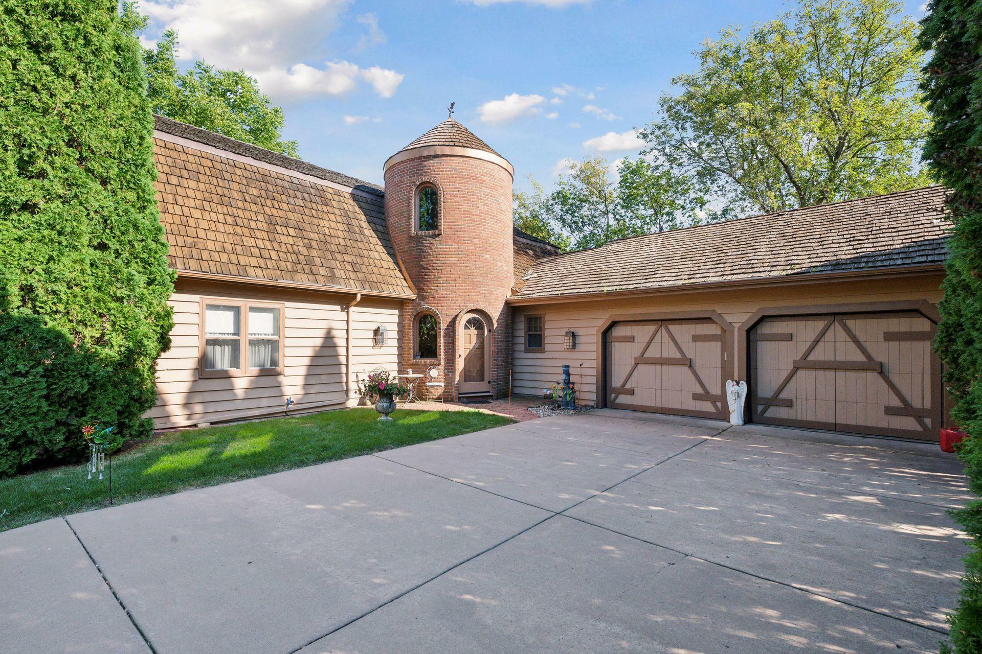 Property Photo:  3147 Lafayette Ridge Road  MN 55391 