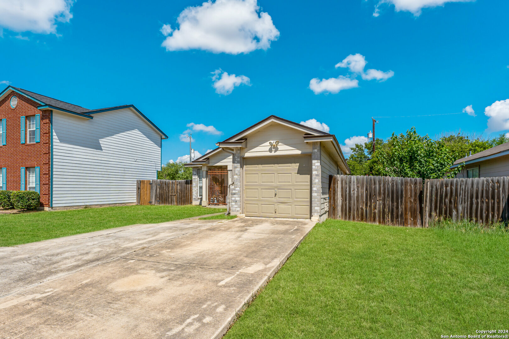 Property Photo:  239 Lebanon St  TX 78223 