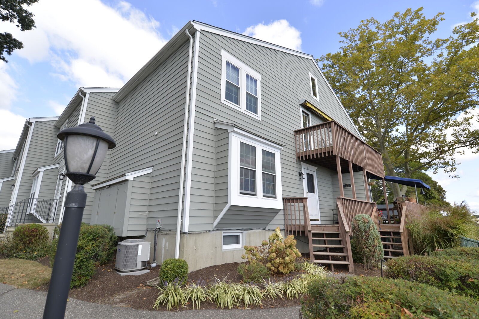 Property Photo:  117 Ferry Court 117  CT 06615 