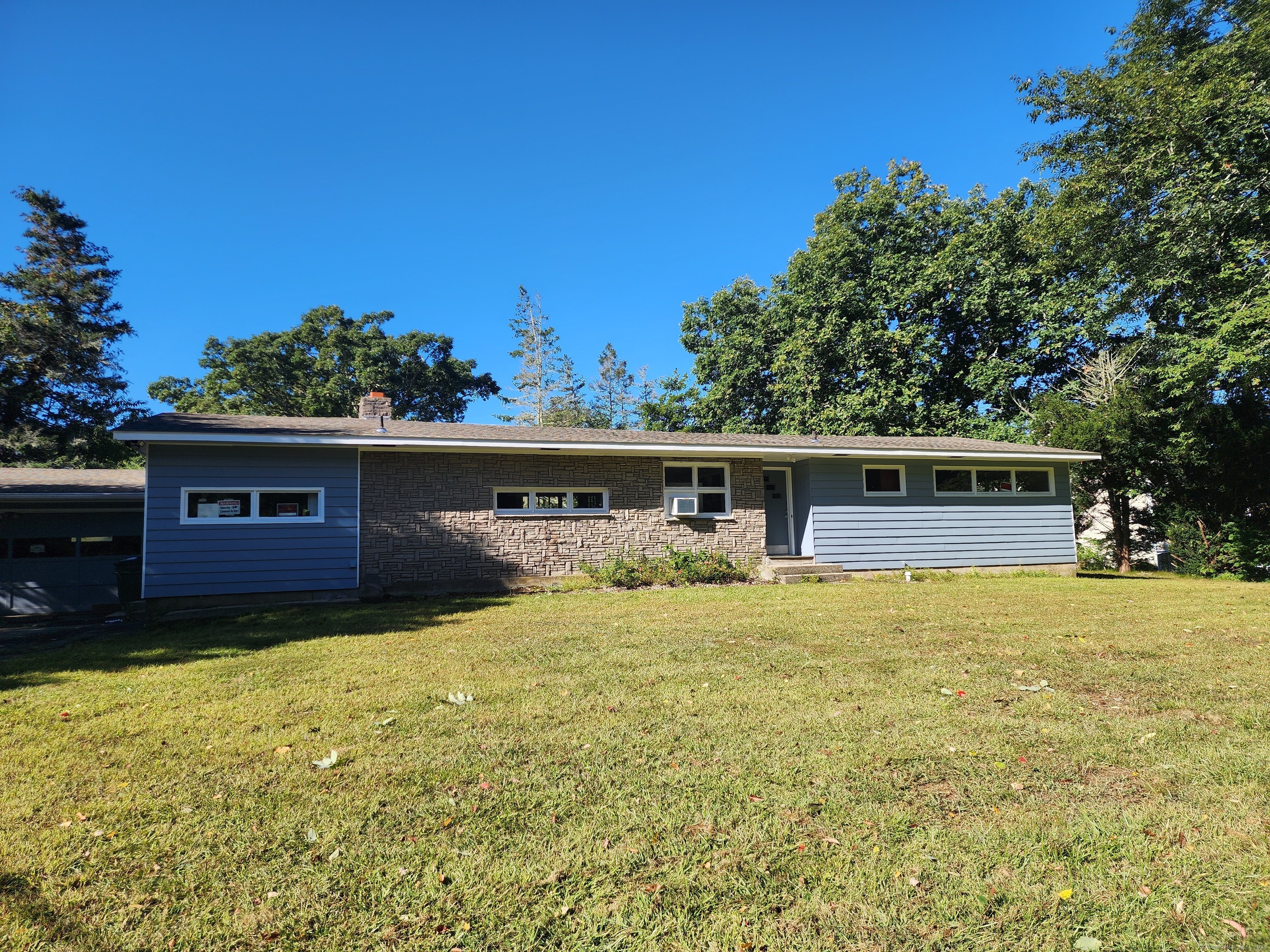 Property Photo:  20 Palmer Street  CT 06382 