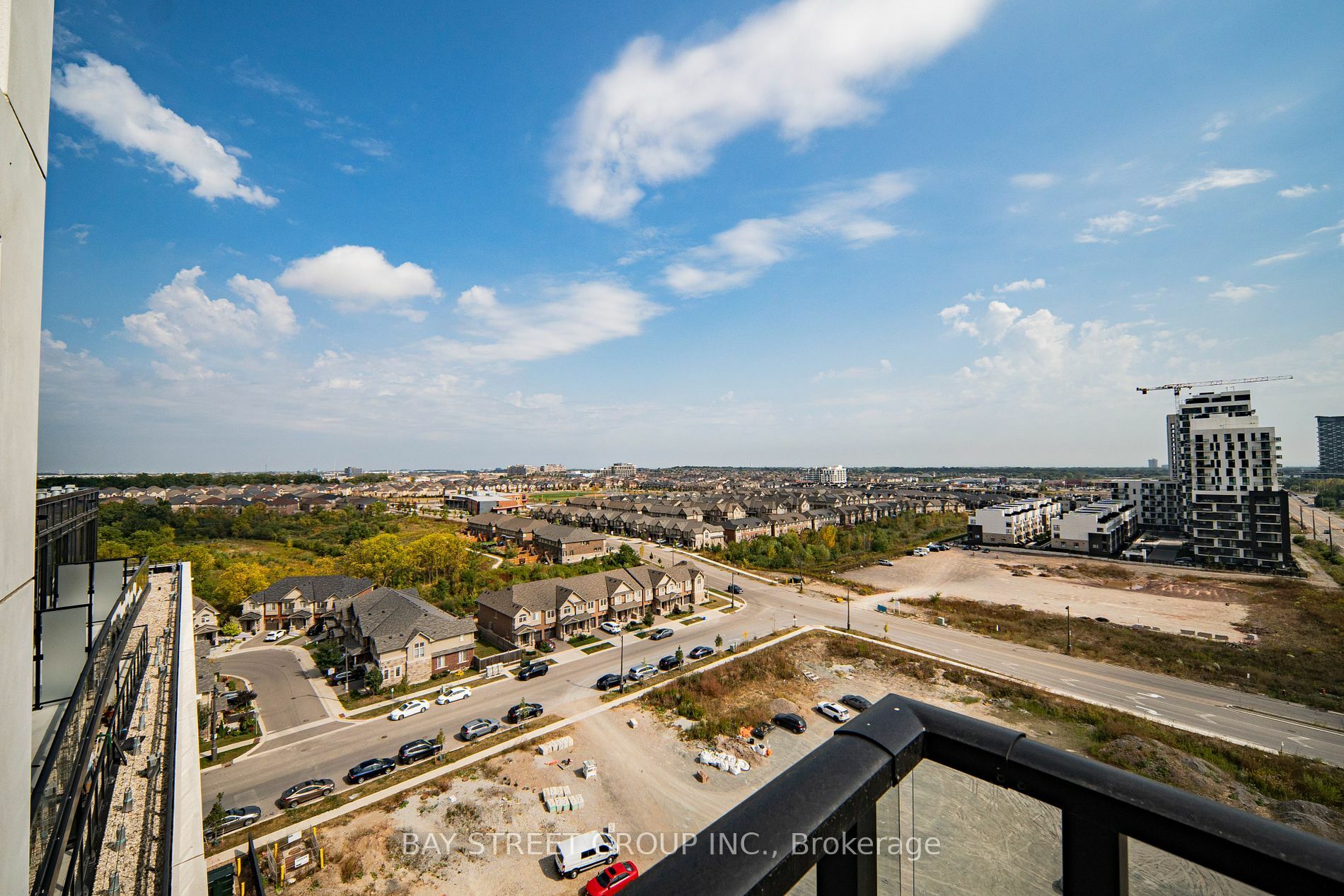 Property Photo:  3200 William Coltson Ave 1101  ON L6H 7W6 