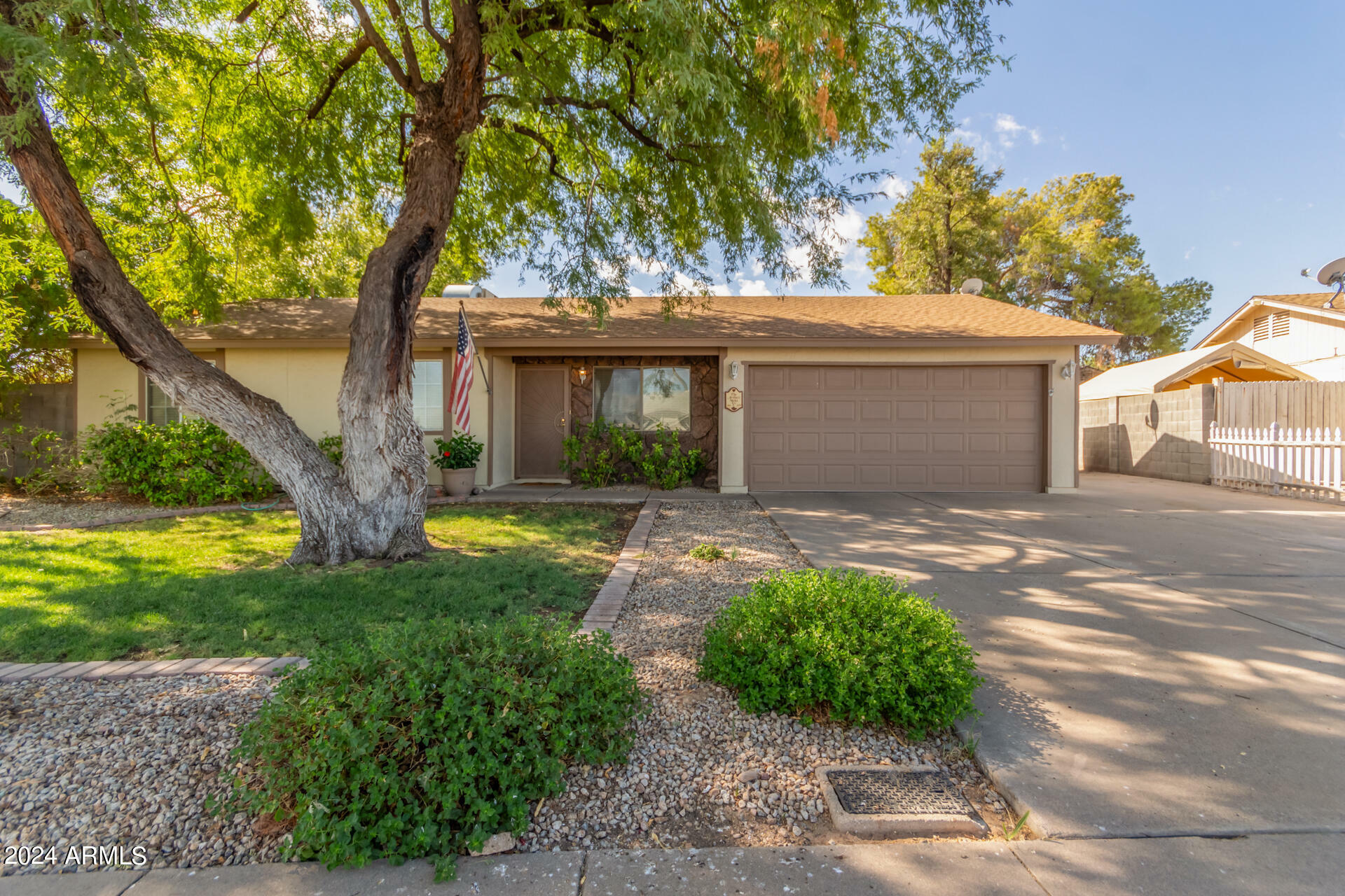 Property Photo:  1001 W Tulane Drive  AZ 85283 