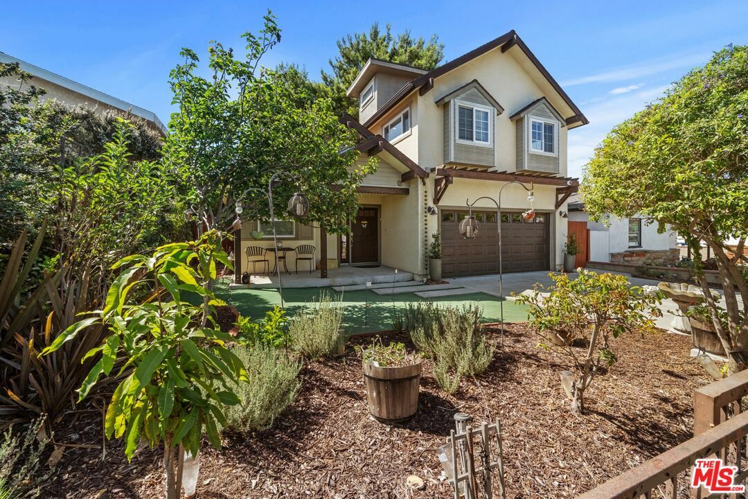 Property Photo: 839 Center St CA 90245