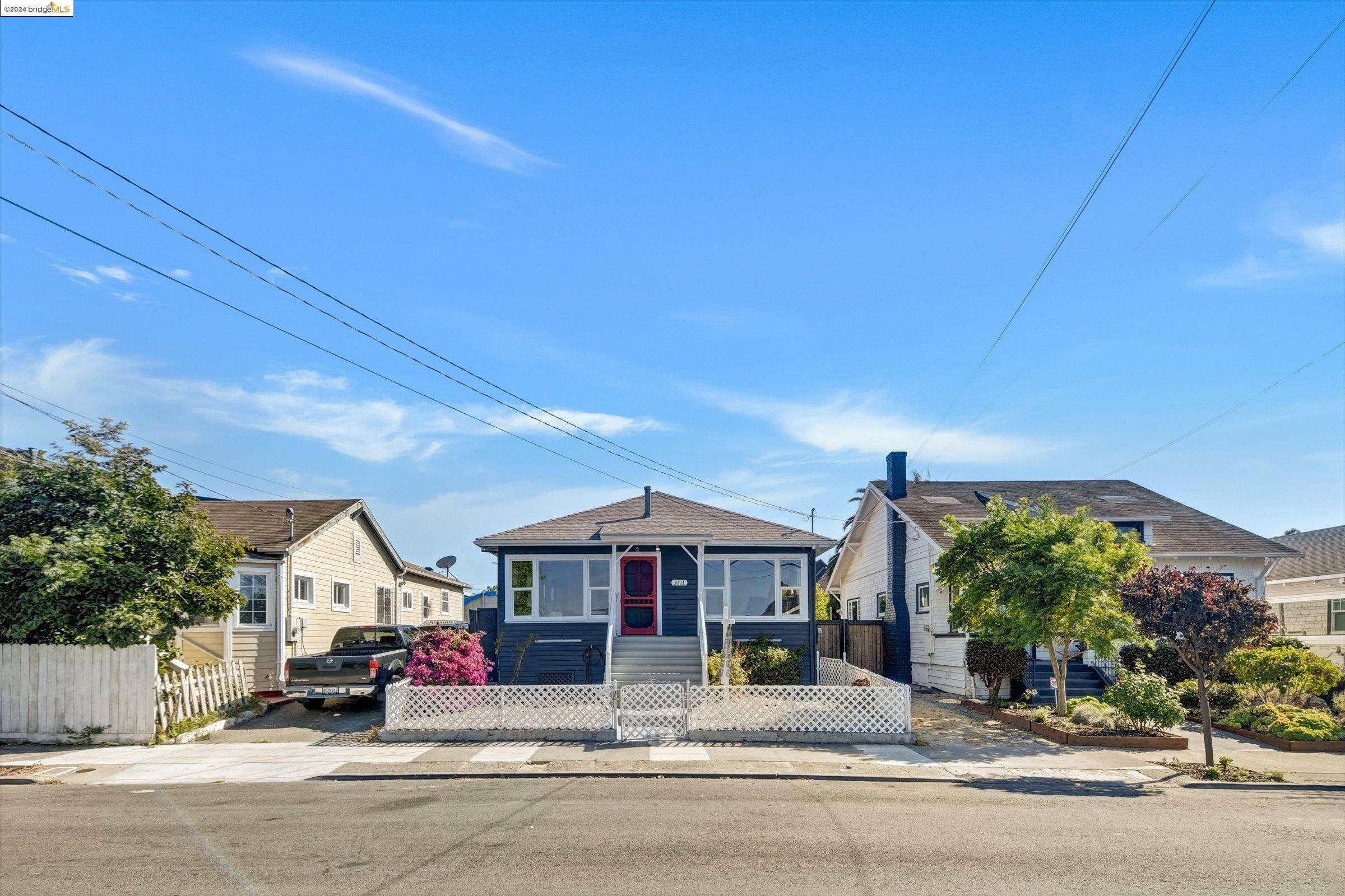 Property Photo:  1011 61st St  CA 94608 