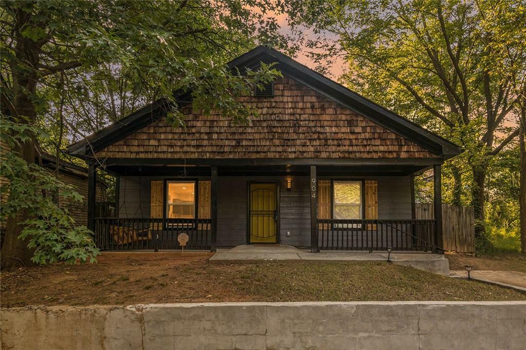 Property Photo:  904 Smith Street SW  GA 30310 