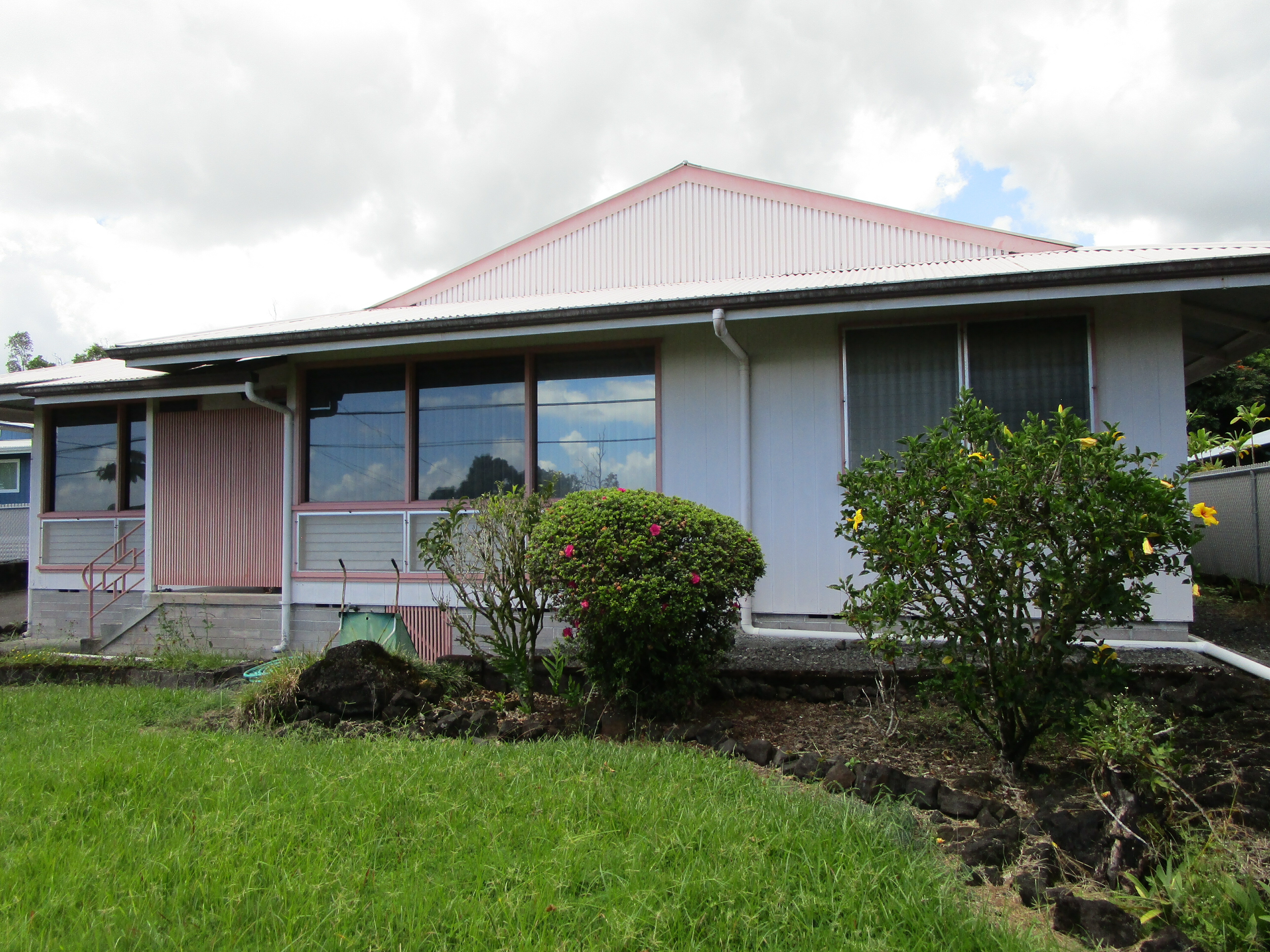 Property Photo:  1148 Kumukoa St  HI 96720 