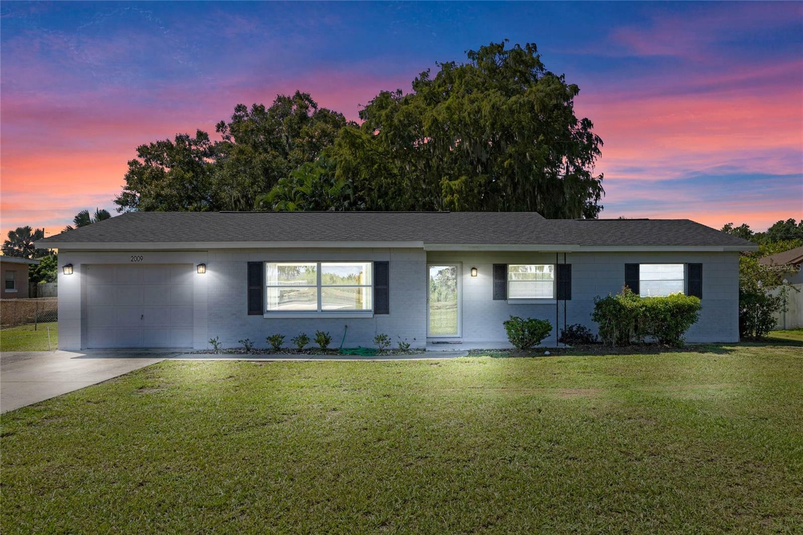 2009 Lakeshore Boulevard  Saint Cloud FL 34769 photo