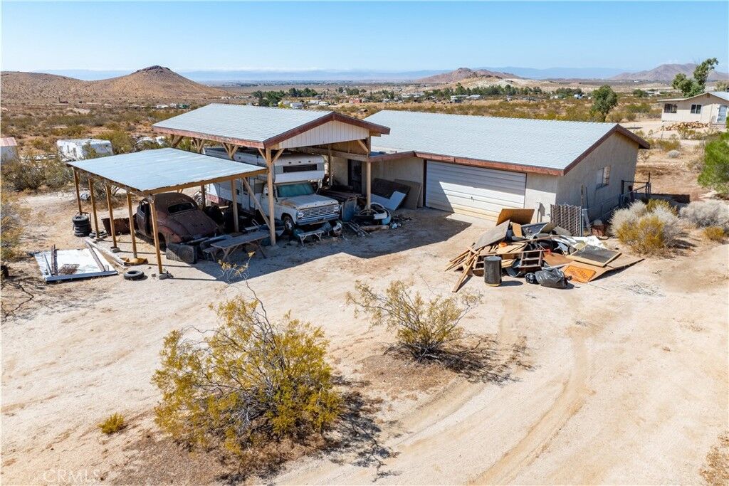 Property Photo: 3424 Dawn Road CA 93560