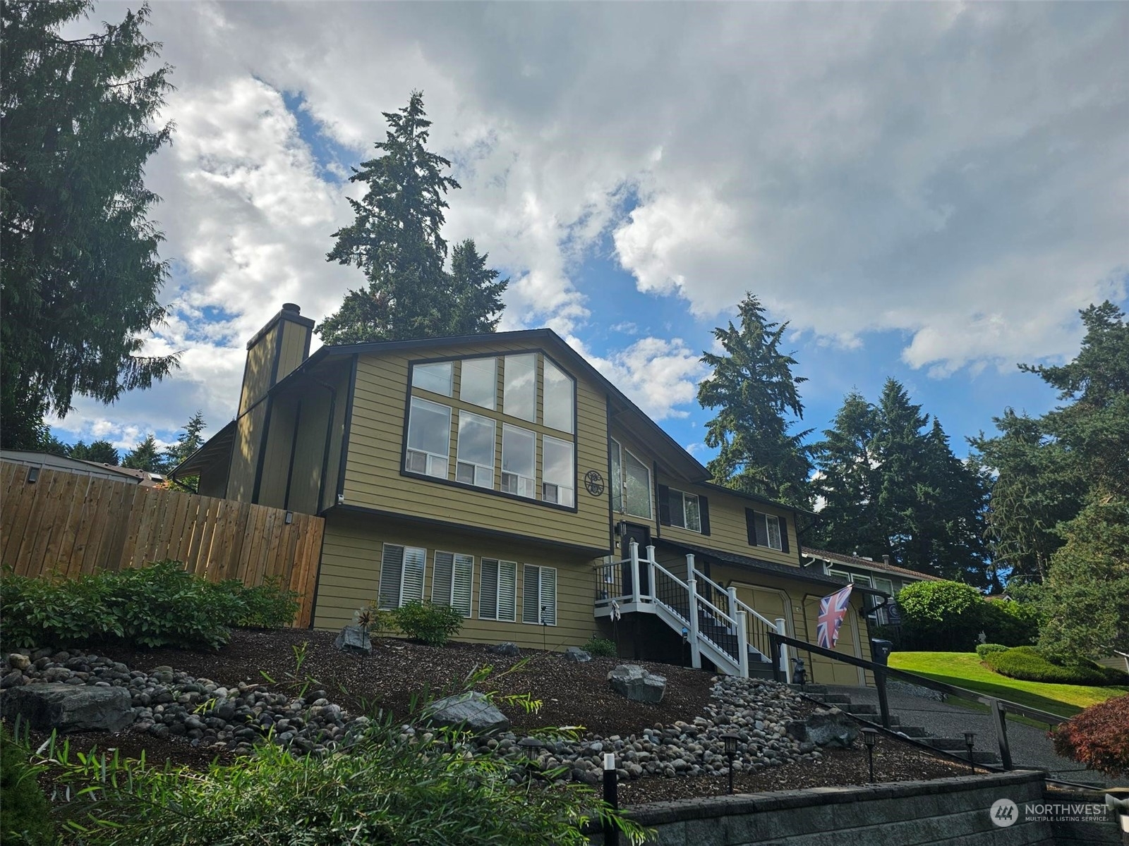 Property Photo:  36521 1st Pl SW  WA 98023 