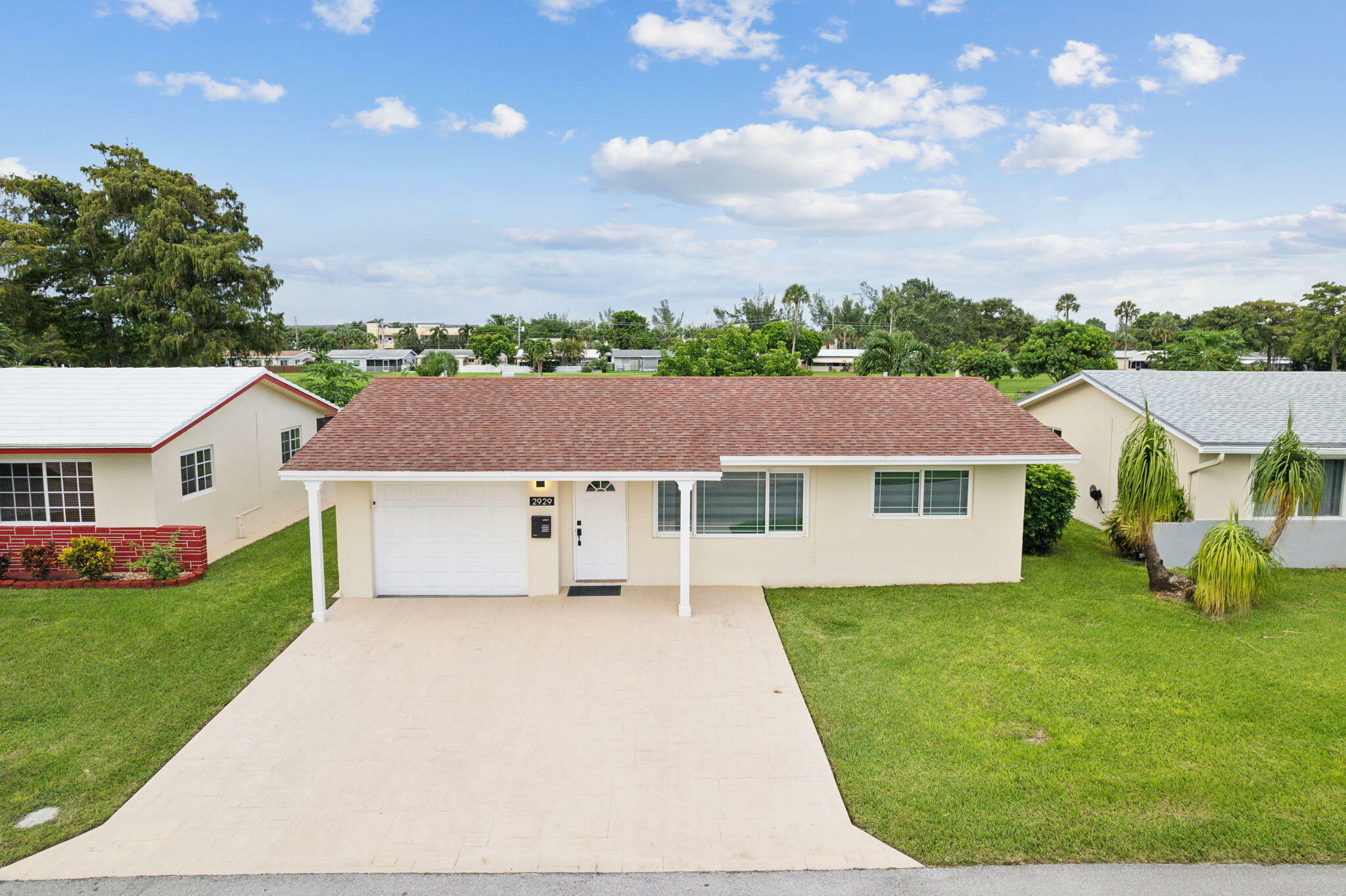 Property Photo:  2929 NW 46 Street  FL 33309 