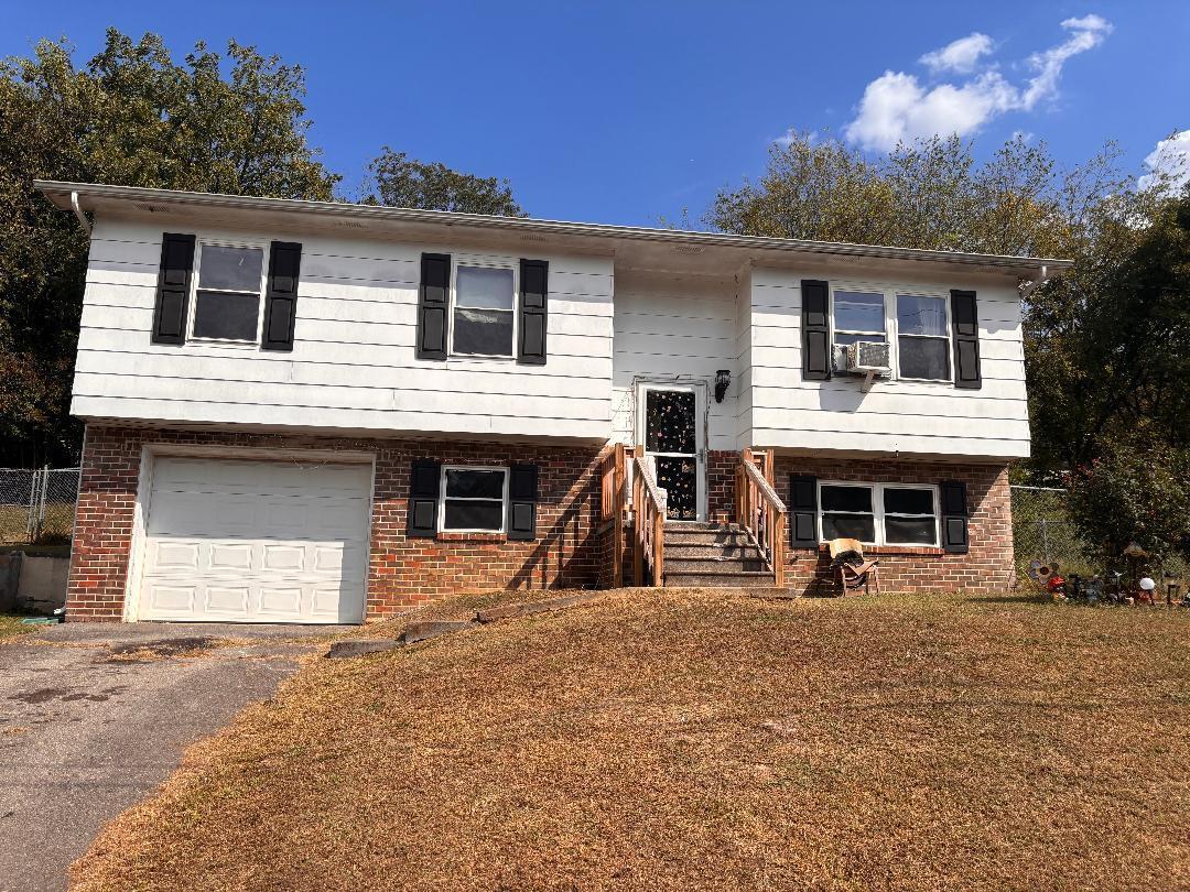 709 Leveck Street  Athens TN 37303 photo