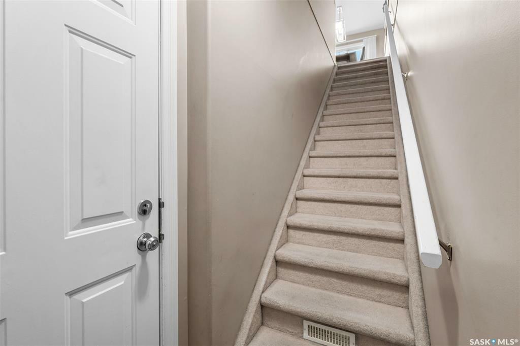 Property Photo:  118 Pawlychenko Lane 63  SK S7V 1K1 