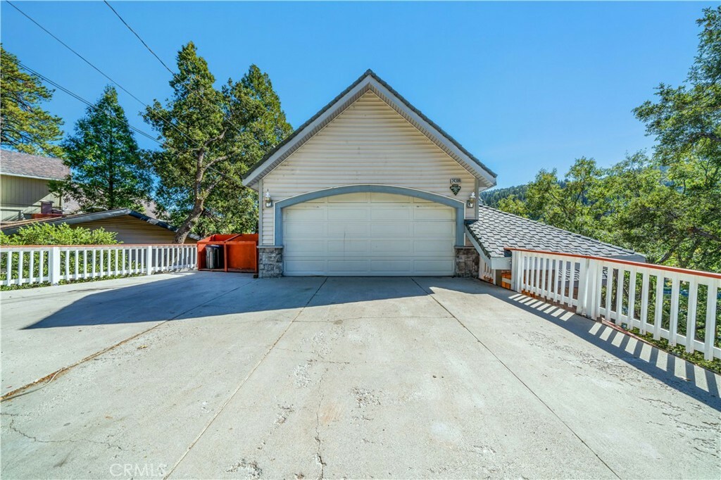 Property Photo:  24309 Zurich Drive  CA 92325 