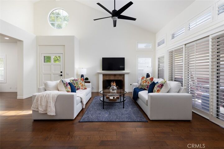 Property Photo: 17 Calle Del Norte CA 92688