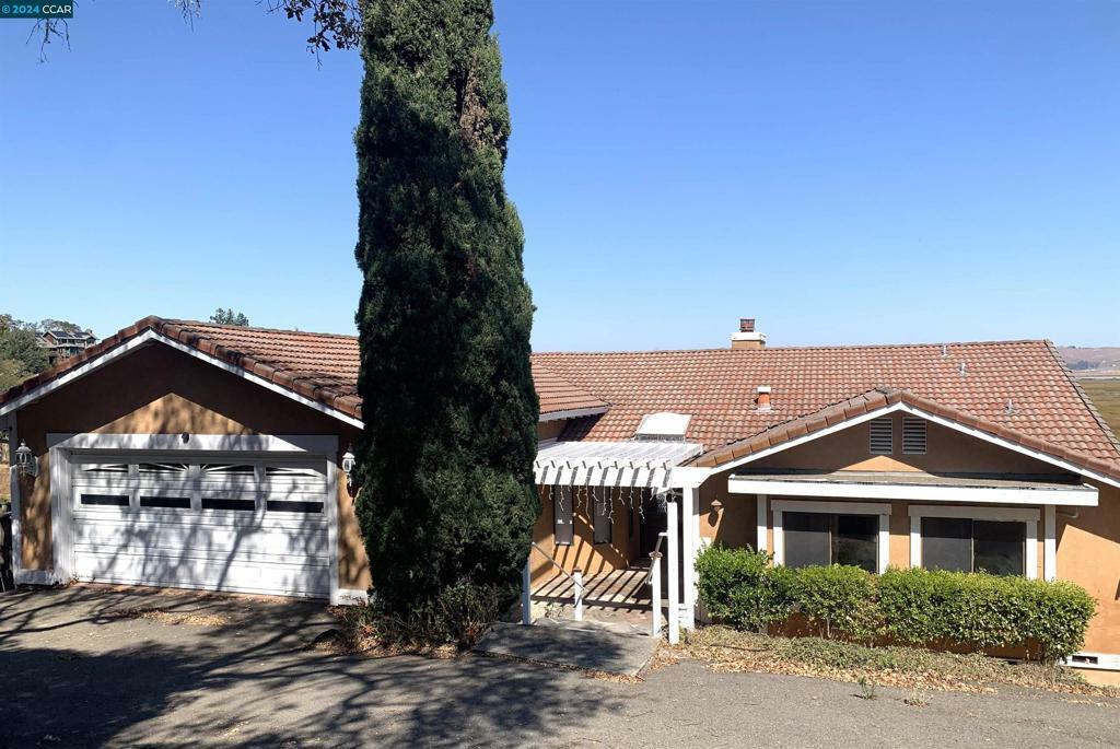 29 Anton Way  Novato CA 94945 photo